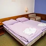 Prom 3* Svoboda nad Úpou