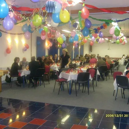 Prom 3*