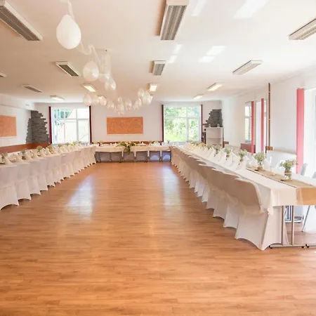 Prom Hotel 3*