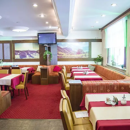 Szálloda Prom 3*