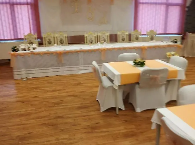 Prom 3*
