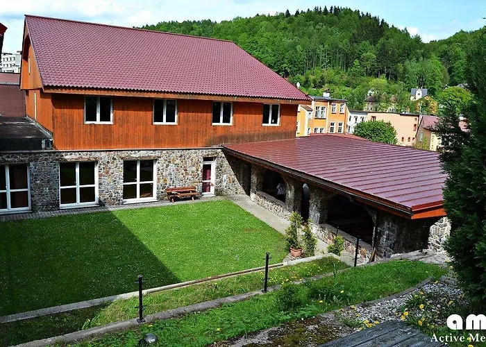 Prom Hotel